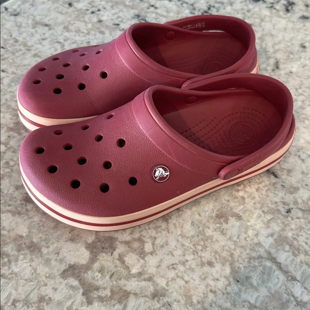 CROCS Crocband Clogs Maroon Red Tan Men 6 Women 8 - Picture 1 of 5
